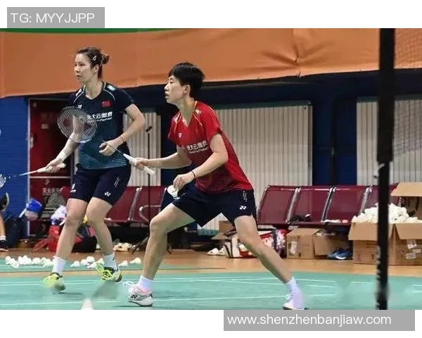 深圳羽毛球队与成都羽毛球队赛后复盘分析意识碰撞与战术对决